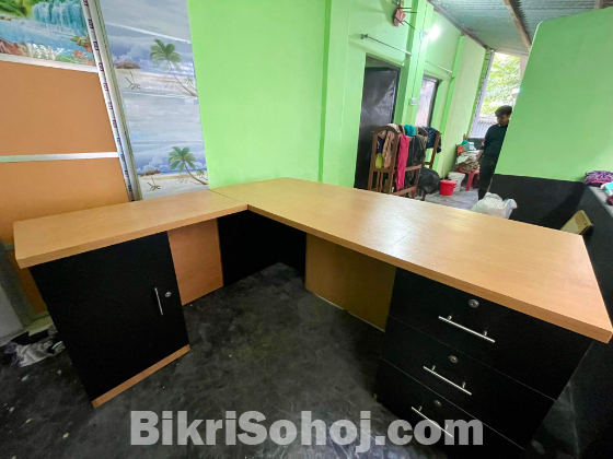 Office table